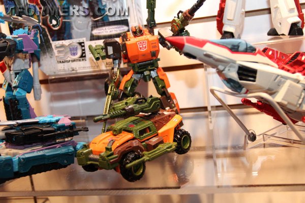 Toy Fair 2014 Transformers Generations Showroom Jetfire Sky Byte Windblade Roadbuster Image  (15 of 39)